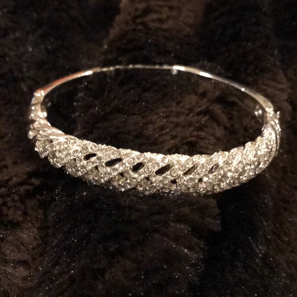 Silver Tone Bracelet
